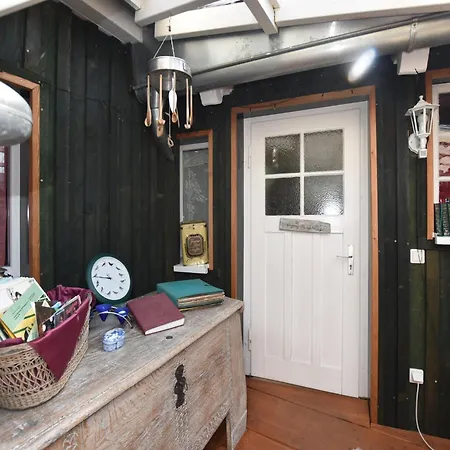 Apartment Beautiful In Damgarten With Garden